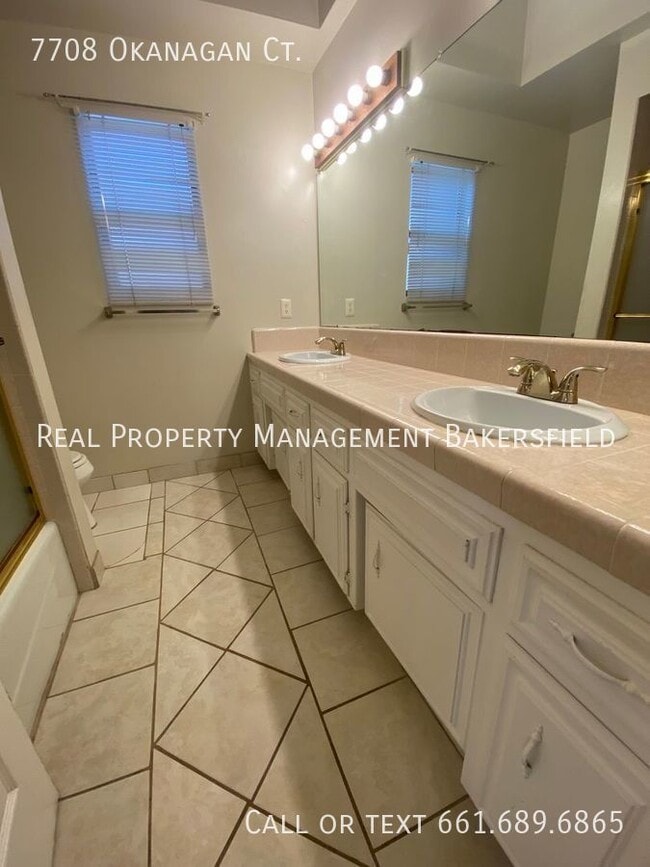Building Photo - 7708 Okanagan Ct