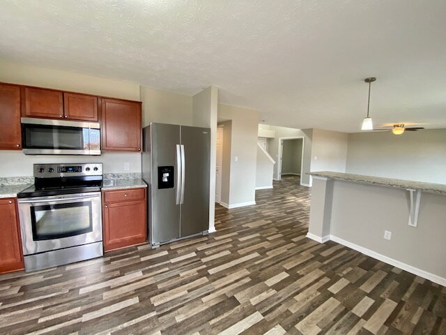 Building Photo - Fantastic 4 Bedroom, 2.5 Bath w/LOFT in Brookfield Place