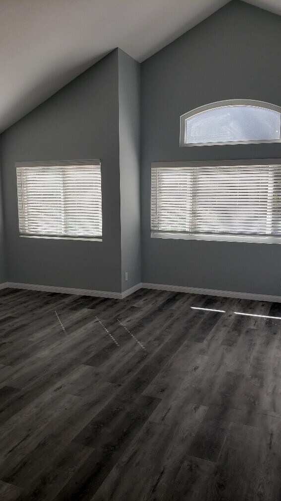 Building Photo - 15692 Live Oak Rd