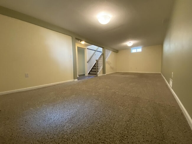 Building Photo - 1863-17 1/2 17 1/2 St NW