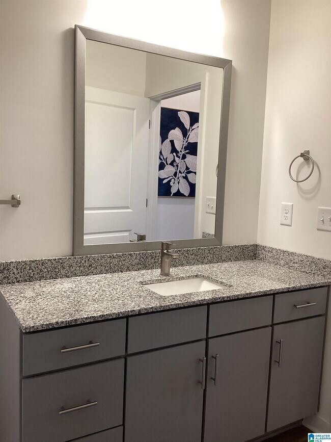 Building Photo - 2100 Canopy Trl