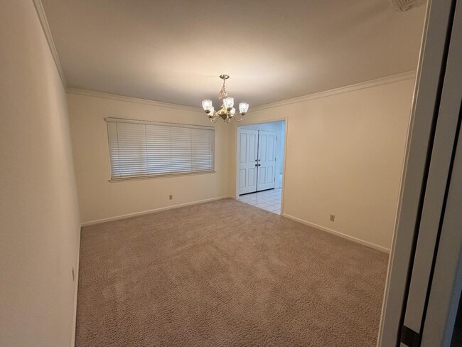 Building Photo - 1428 W Calimyrna Ave