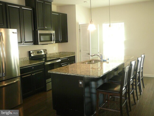 Building Photo - 2614 Wheatland Station Way