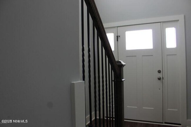 Building Photo - 2100 Remington Ct
