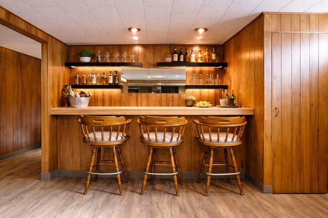 Building Photo - 4856 Wick Dr