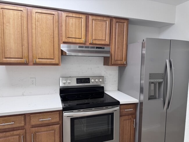 Building Photo - 2116 Stander Pl