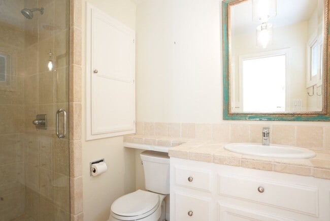 Building Photo - Beautifully Updated Three Bedroom Browns Valley Home