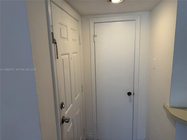 Building Photo - 3330 Pinewalk Dr N