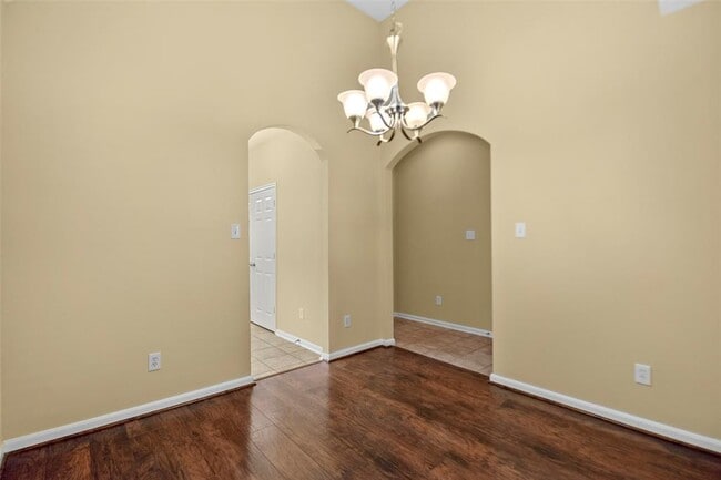 Building Photo - 12806 Pecan Shores Dr