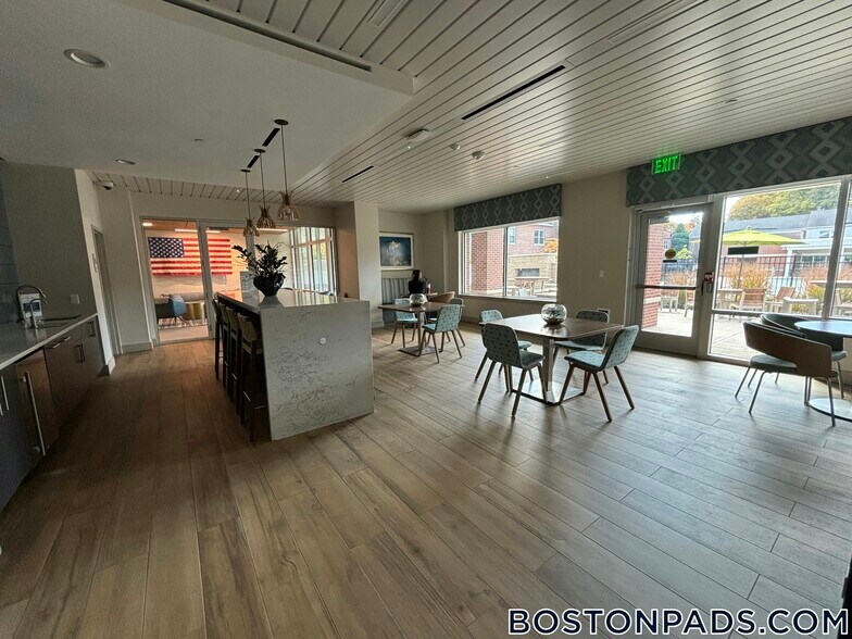 Building Photo - 182 Sherman Rd