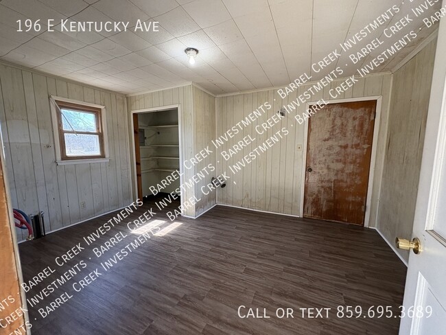 Building Photo - Newly Renovated 2-Bedroom, 1-Bath Home wit...