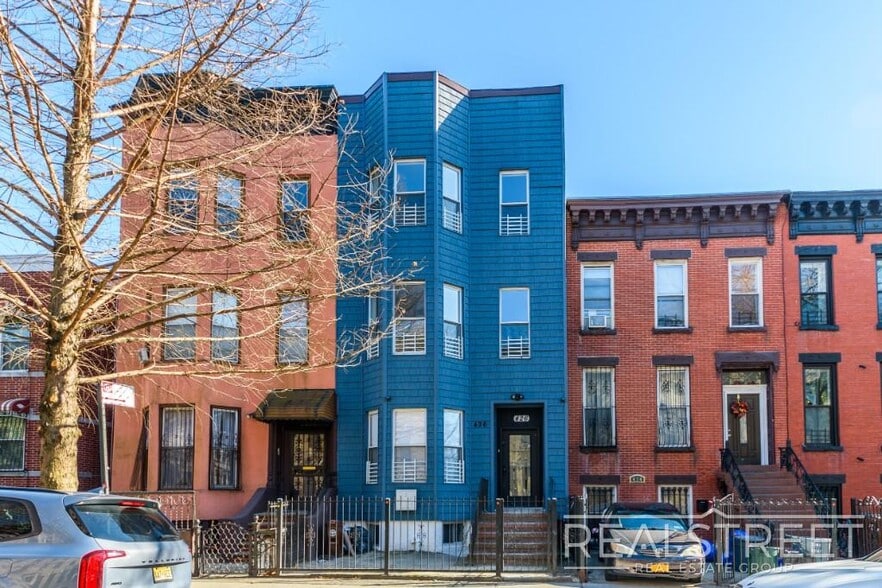 Building Photo - Newly Renovated Spacious 4 Bed 2 Bath in Bed Stuy!