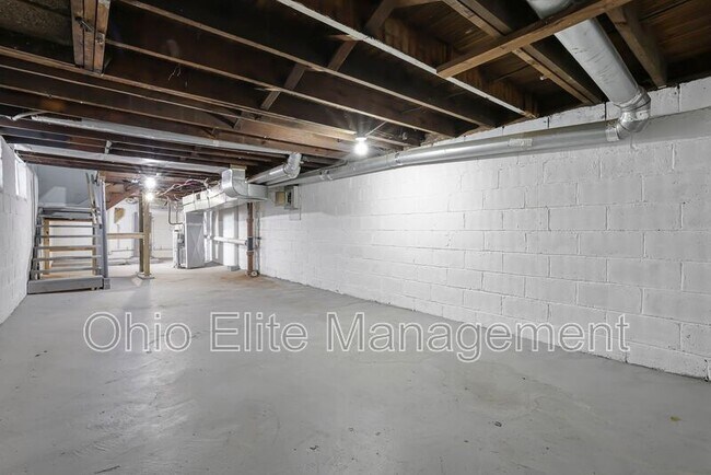 Building Photo - 1115 S Ohio Ave