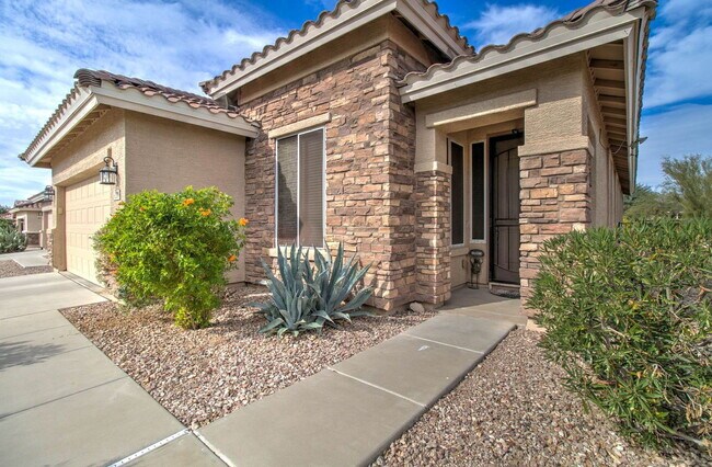 Building Photo - 22896 W Arrow Dr