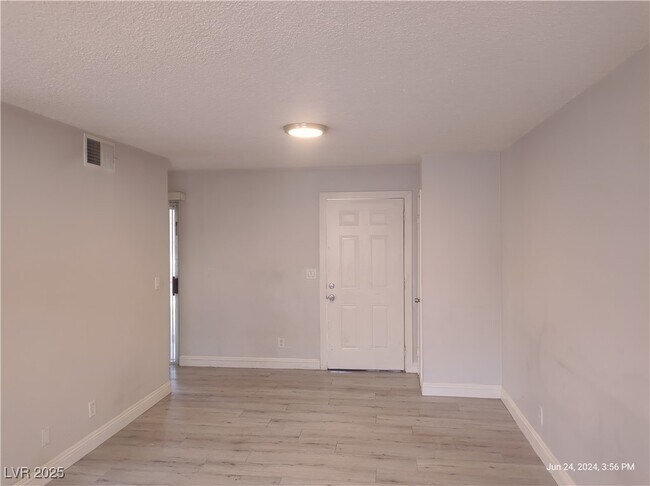 Building Photo - 3663 Kolendo Ct