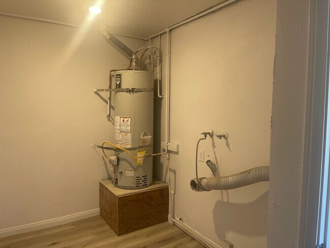 Building Photo - W. Connecticut Ave