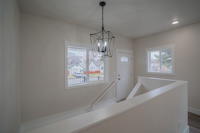 Building Photo - 544 K St