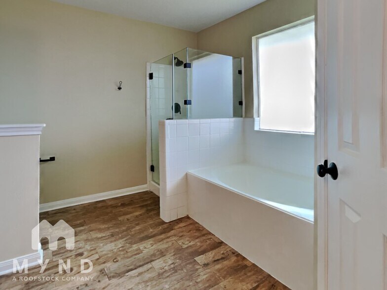 Building Photo - 2810 Orchid Tree Ln