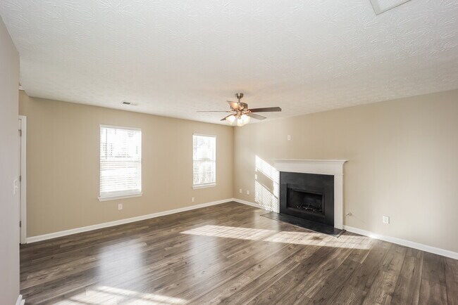 Building Photo - 5476 Perching Pl