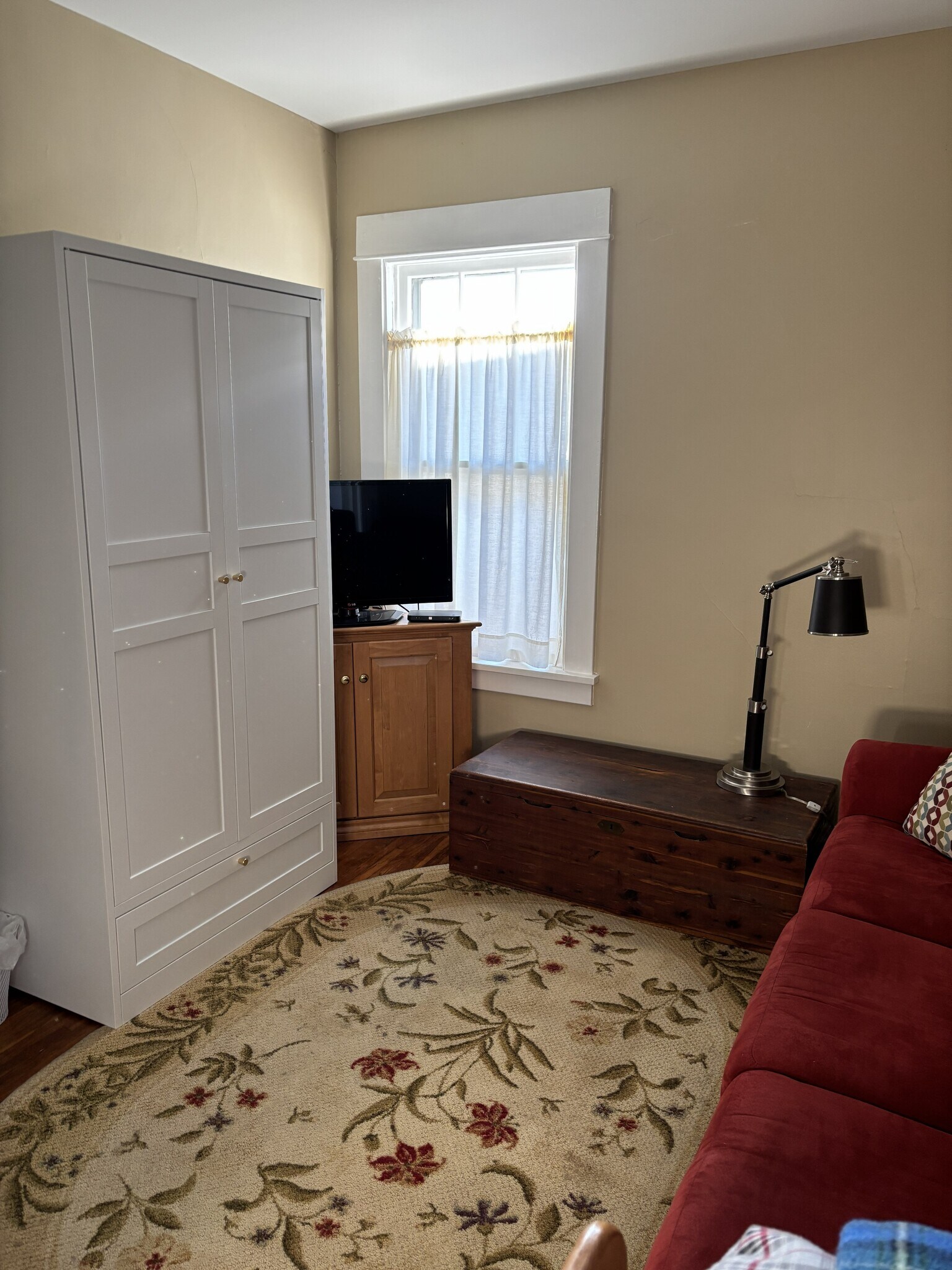 back bedroom - 4124 Seneca St