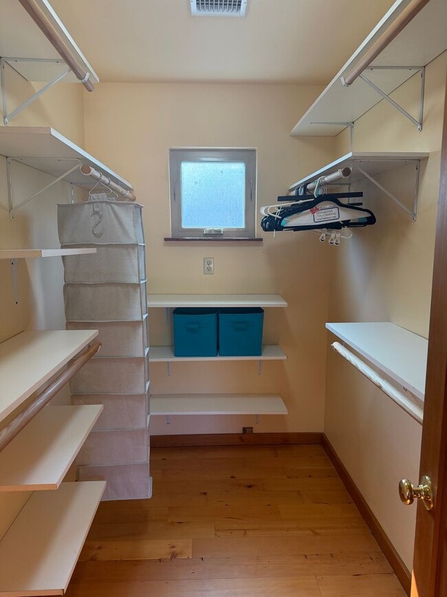 Building Photo - Heart of Downtown Ojai