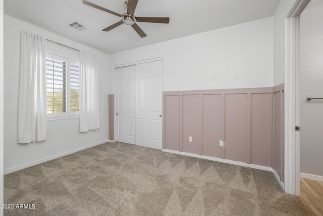 Building Photo - 250 W Queen Creek Rd