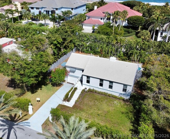 Building Photo - 115 Dolphin Rd