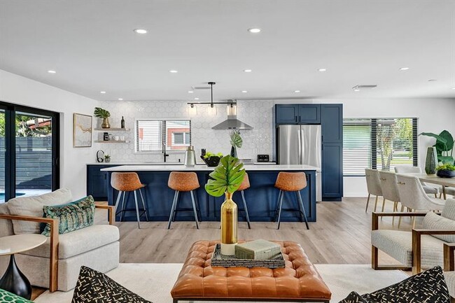 Primary Photo - 5501 NE 18th Terrace