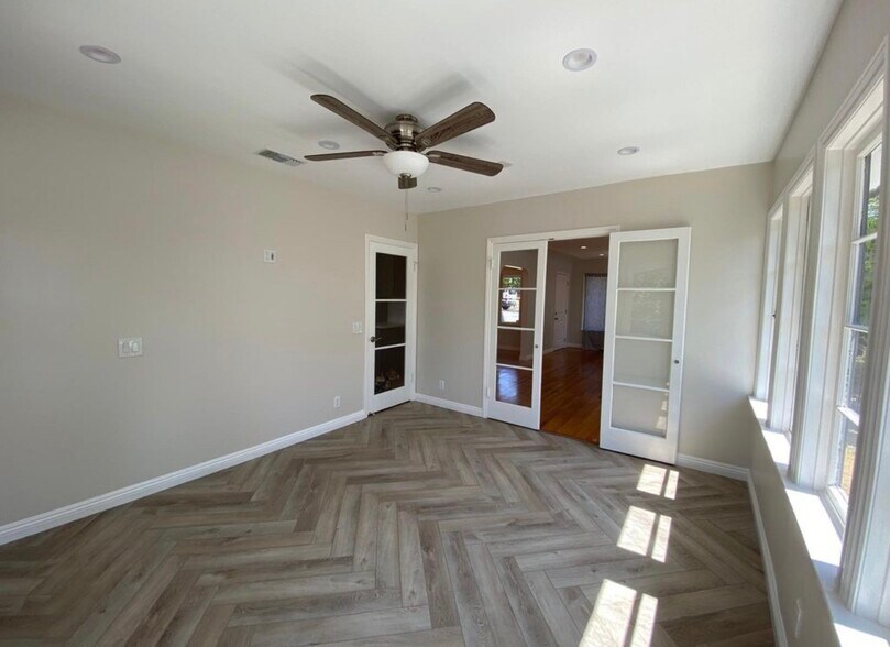 Building Photo - 147 El Nido Ave