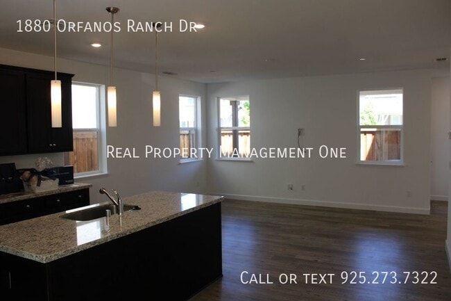 Building Photo - Brand New 4 Bed/3 Bath Home in Perfect Bre...