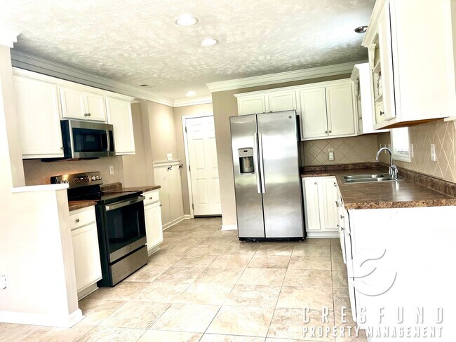 Building Photo - Coming Soon (End of July) 3Br 3 Bath Locat...