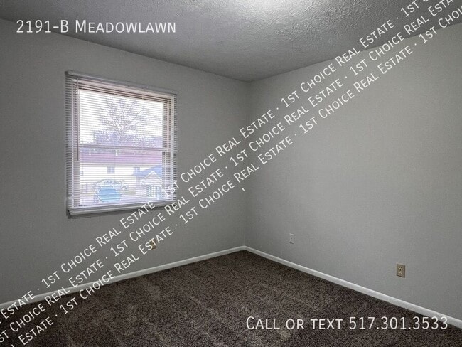Building Photo - 2191-B Meadowlawn-