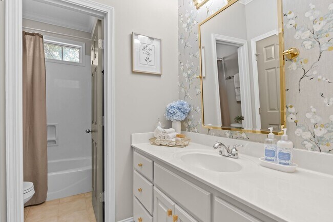 Building Photo - Richmond Hill's North Buckhead - Chastain ...