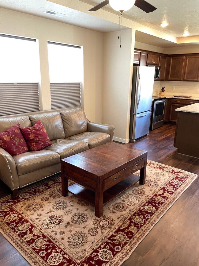 Building Photo - Beautiful 3-Bedroom Home
