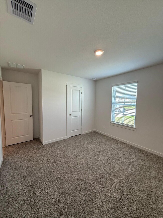 Building Photo - 30703 Skye Villa Ln