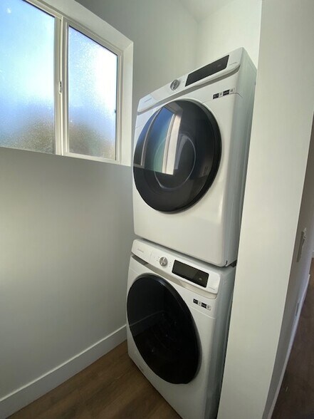 Building Photo - 21206 De La Osa St