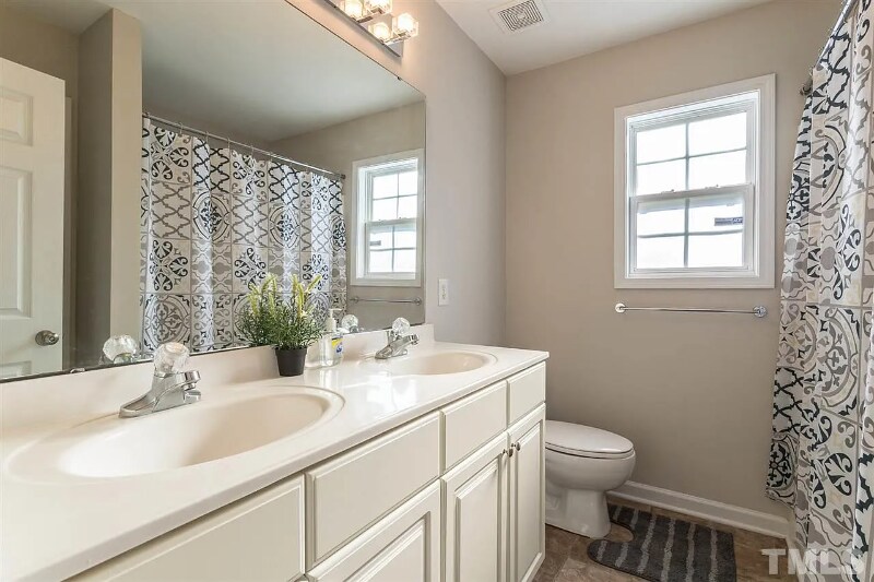 Building Photo - 1276 Sweetgrass St