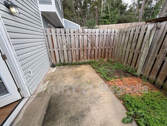 Building Photo - 2121 Turtle Ct