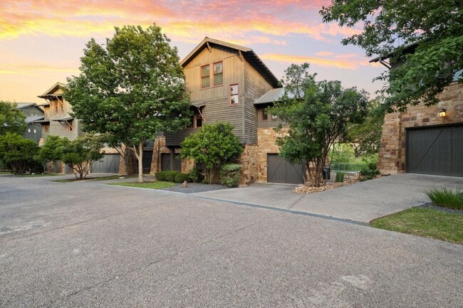 Building Photo - 2217 Seabiscuit Cv
