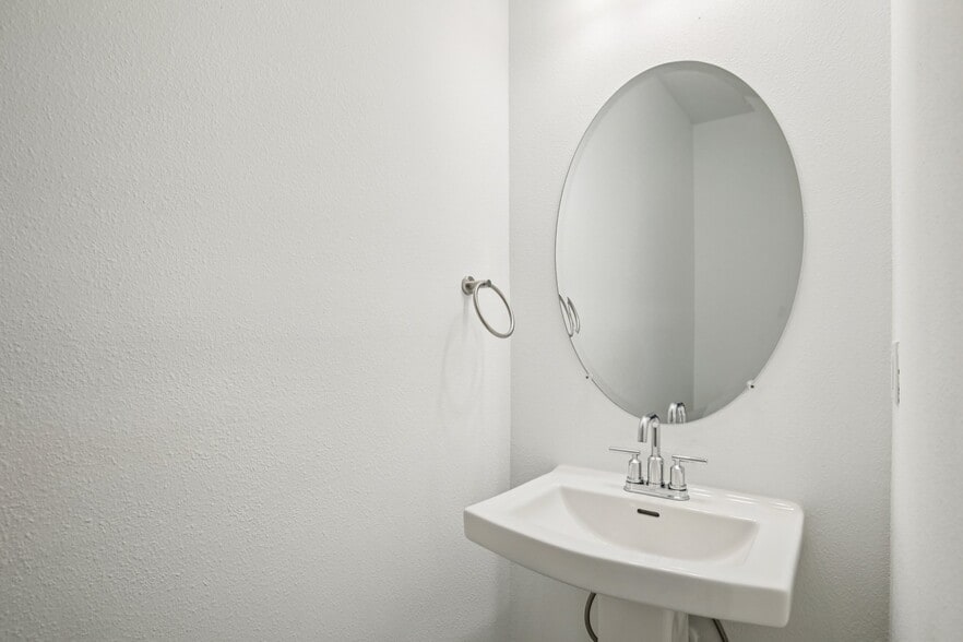 Building Photo - 6316 Milestone Loop