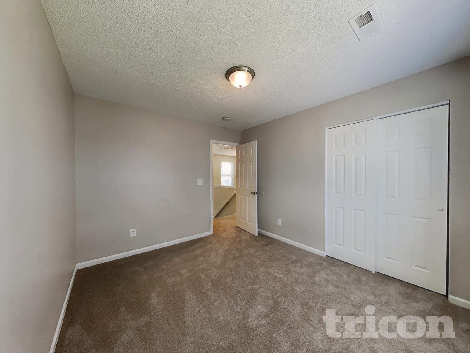 Building Photo - 2102 Taras Trace Dr