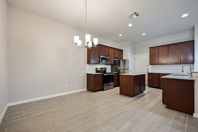 Building Photo - 127 Wickersham
