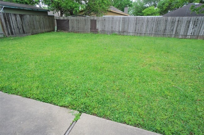 Building Photo - 6702 Garden Canyon Dr
