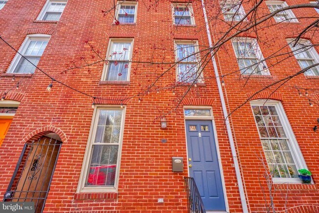 Building Photo - 1412 Battery Ave