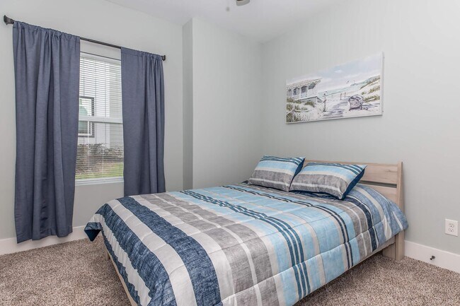 Building Photo - Hot Deal: First Month Only $399!