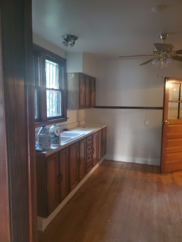 Building Photo - 11365 S Edbrooke Ave