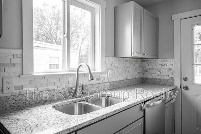 Building Photo - 1508 N 30th St
