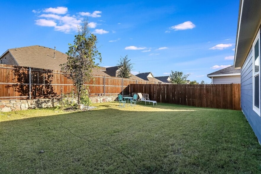 Building Photo - 7816 Ruellia Rd