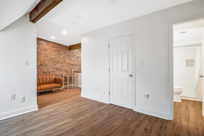 Third Level - Den - 451 Park Rd NW