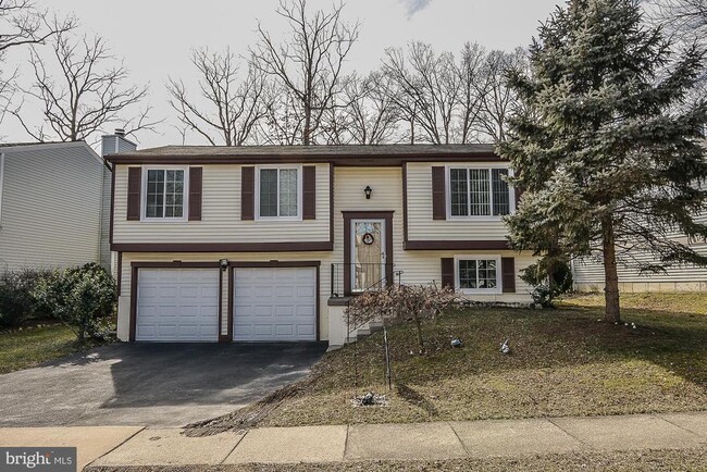 Building Photo - 8291 Raindrop Way